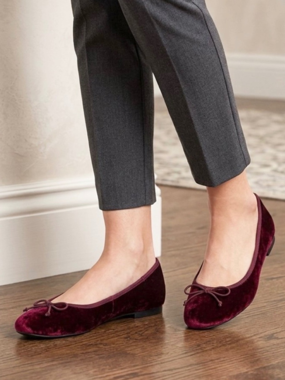 NEW Vince Camuto "Cinderllia" Velvet Ballet Flats in Burgundy / Wine - Size 9